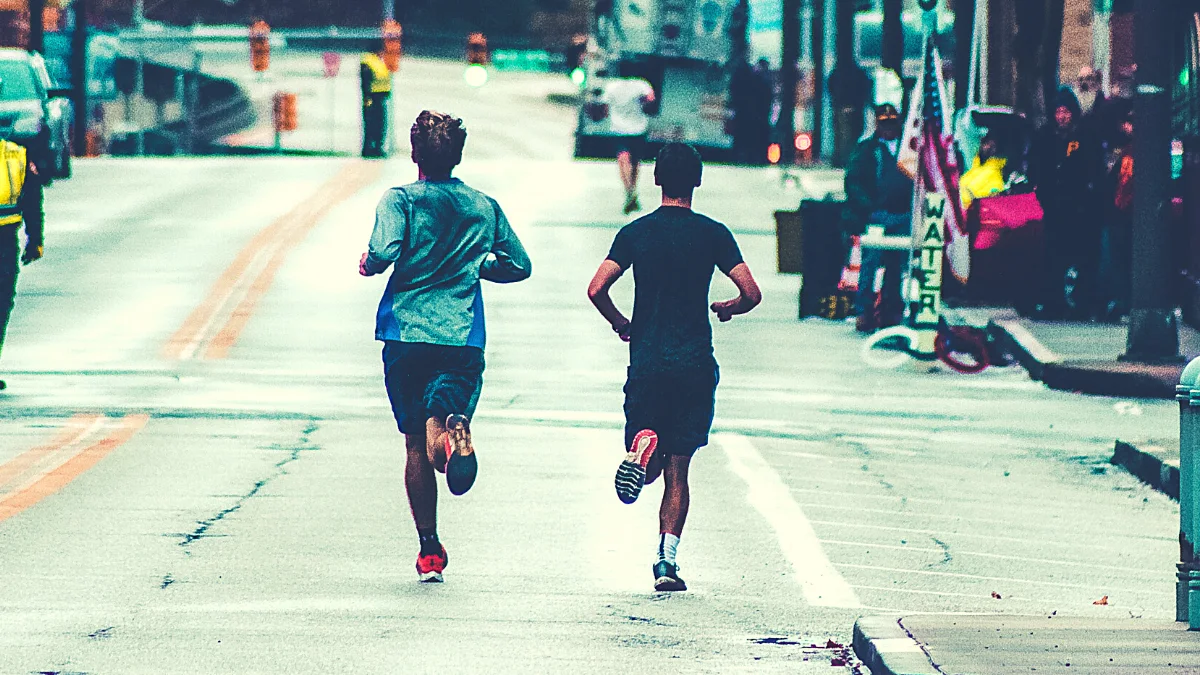The Real Reason Marathon Runners Hit "The Wall" at Mile 20: Scientific Truth vs Medical Myths